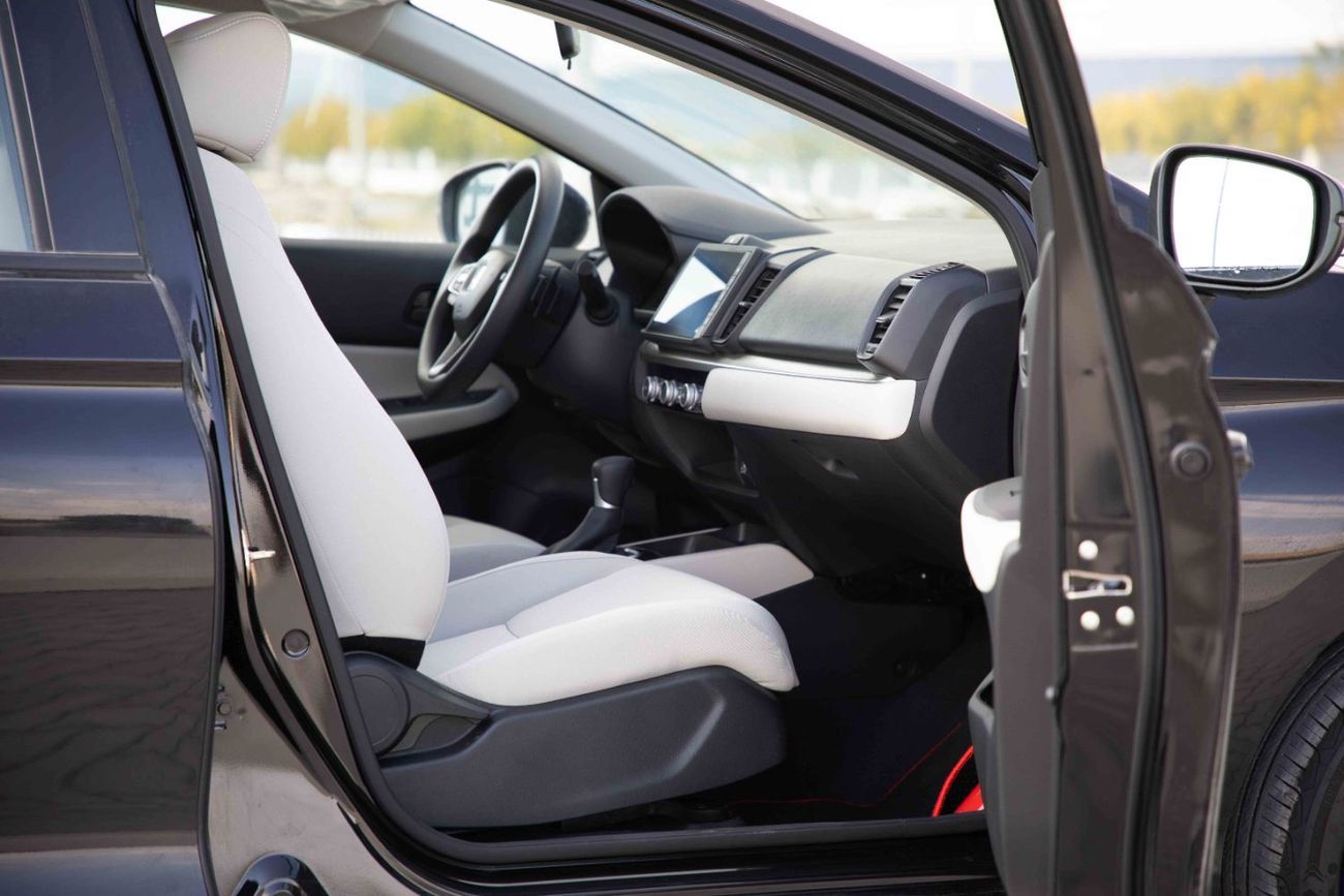 هوندا سيتي LXS 1.5L - Crystal Black Pearl Inside Ivory | Export Only