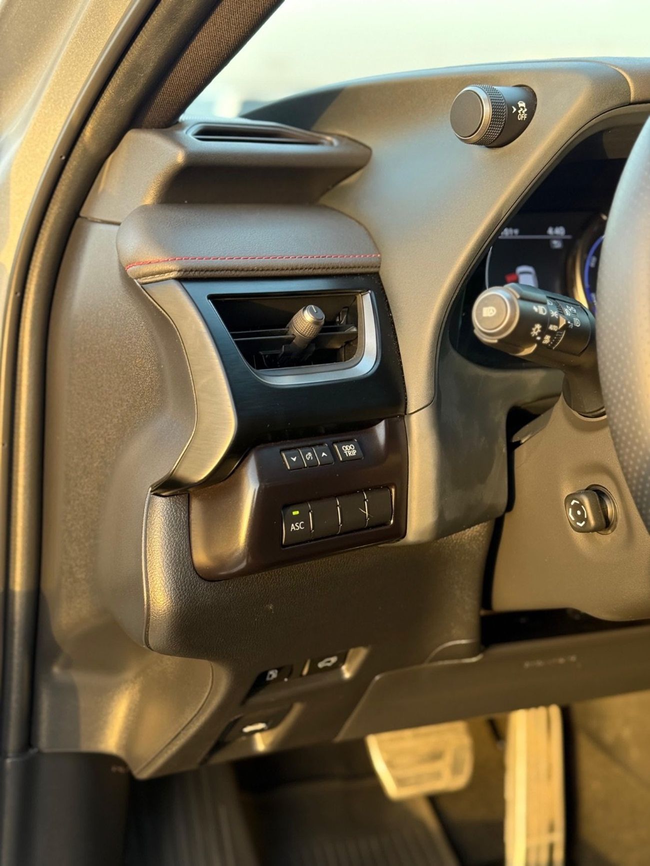 Lexus UX250h F-Sport Hybrid handling 2023 Full Option