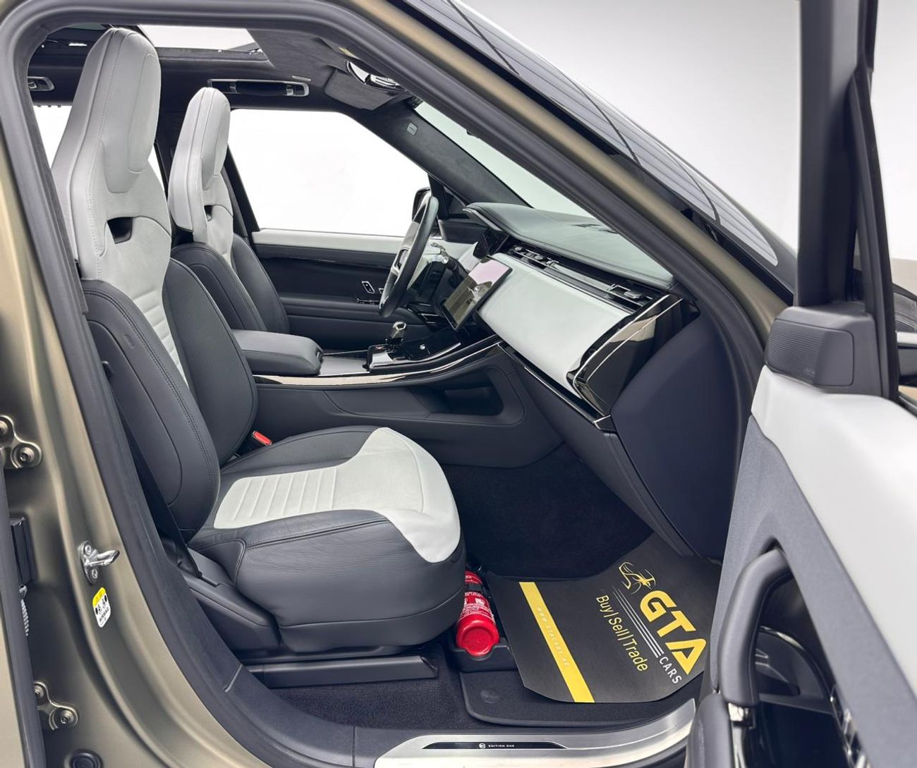 Land Rover Range Rover Sport 2024 Range Rover Sport SV Edition One, 07/2029 Range Rover Warranty + Service Contract, Range Rover 