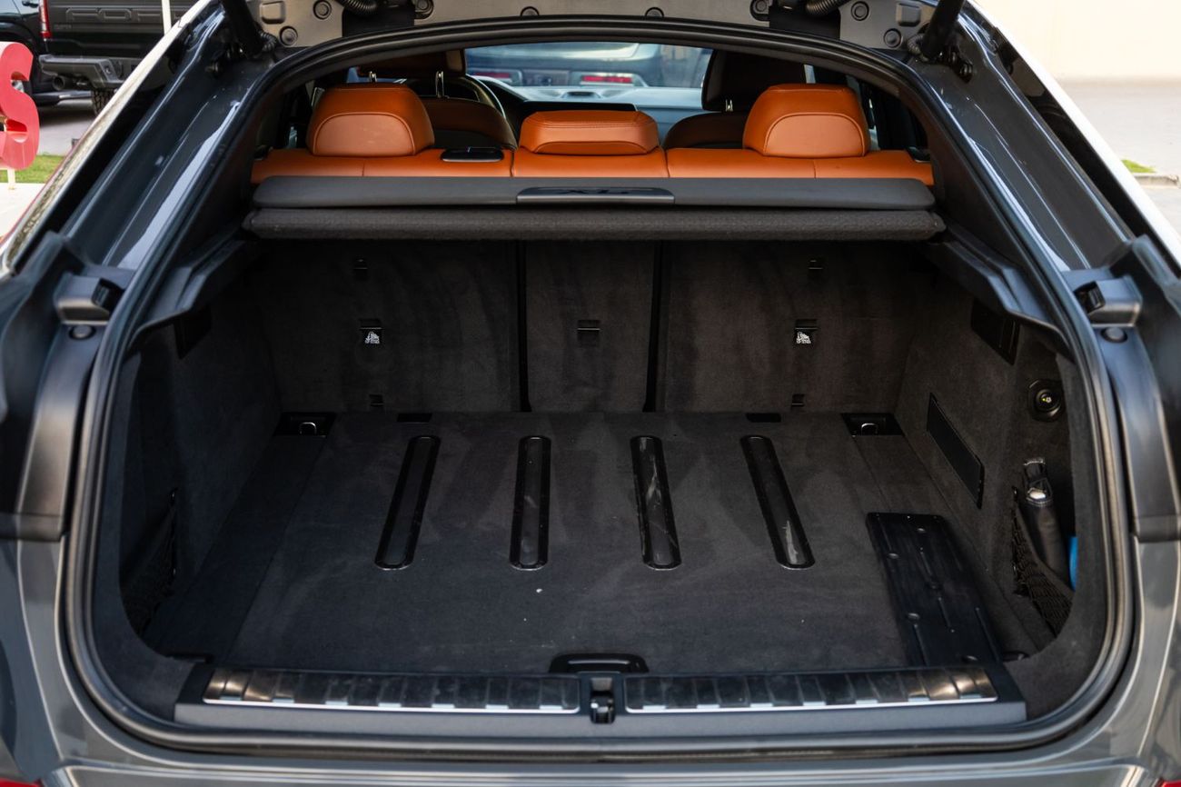 بي أم دبليو X6 xDrive40i Masterclass M Sport Package 3.0L