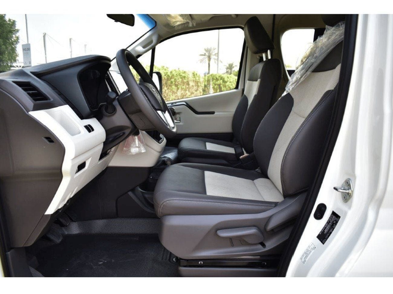 تويوتا هاياس GL ECTSRA001 - 2026 Toyota Hiace High Roof Passenger Van - 3.5L Petrol Manual