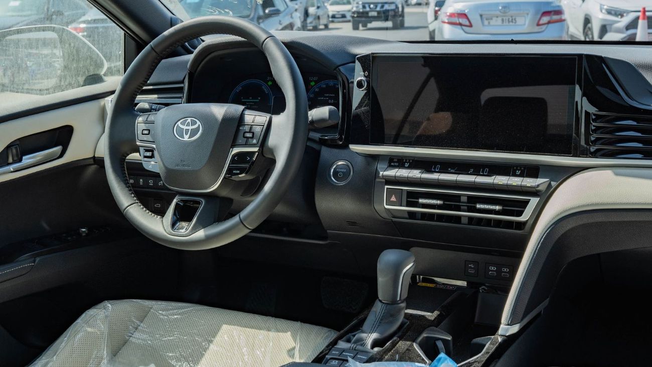 تويوتا كامري 2025 Toyota Camry Limited 2.5L AT Hybrid