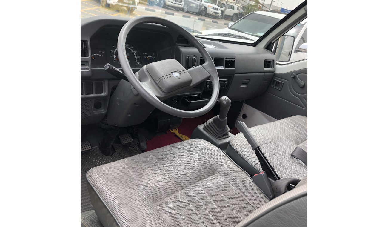 Mitsubishi L300 VAN, MODEL:2014.EXCELLENT CONDITION