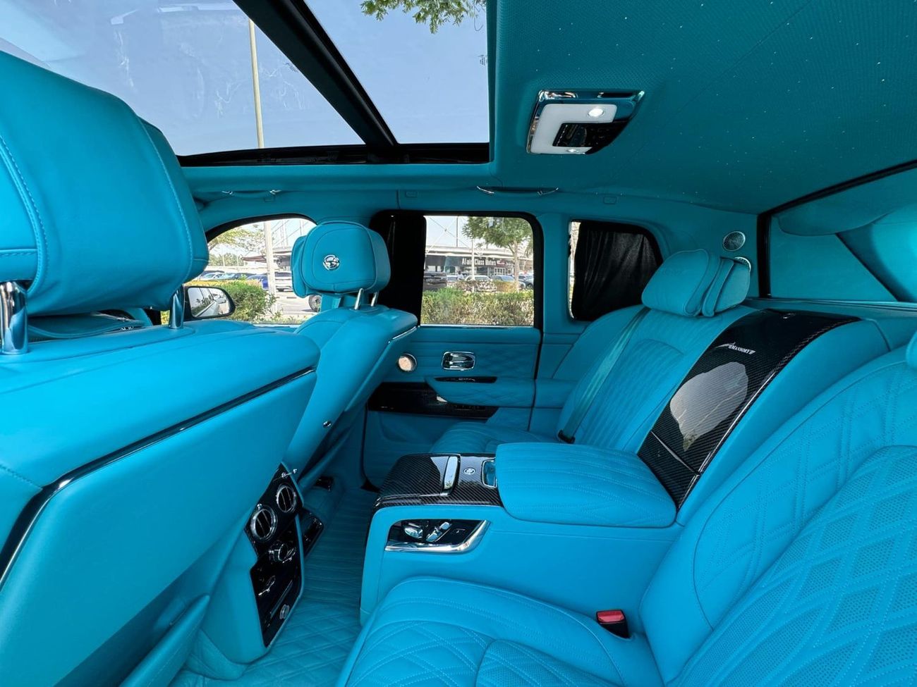 Rolls-Royce Cullinan Std MANSORY GCC SPEC NEAT AND CLEAN LESS KILOMETER