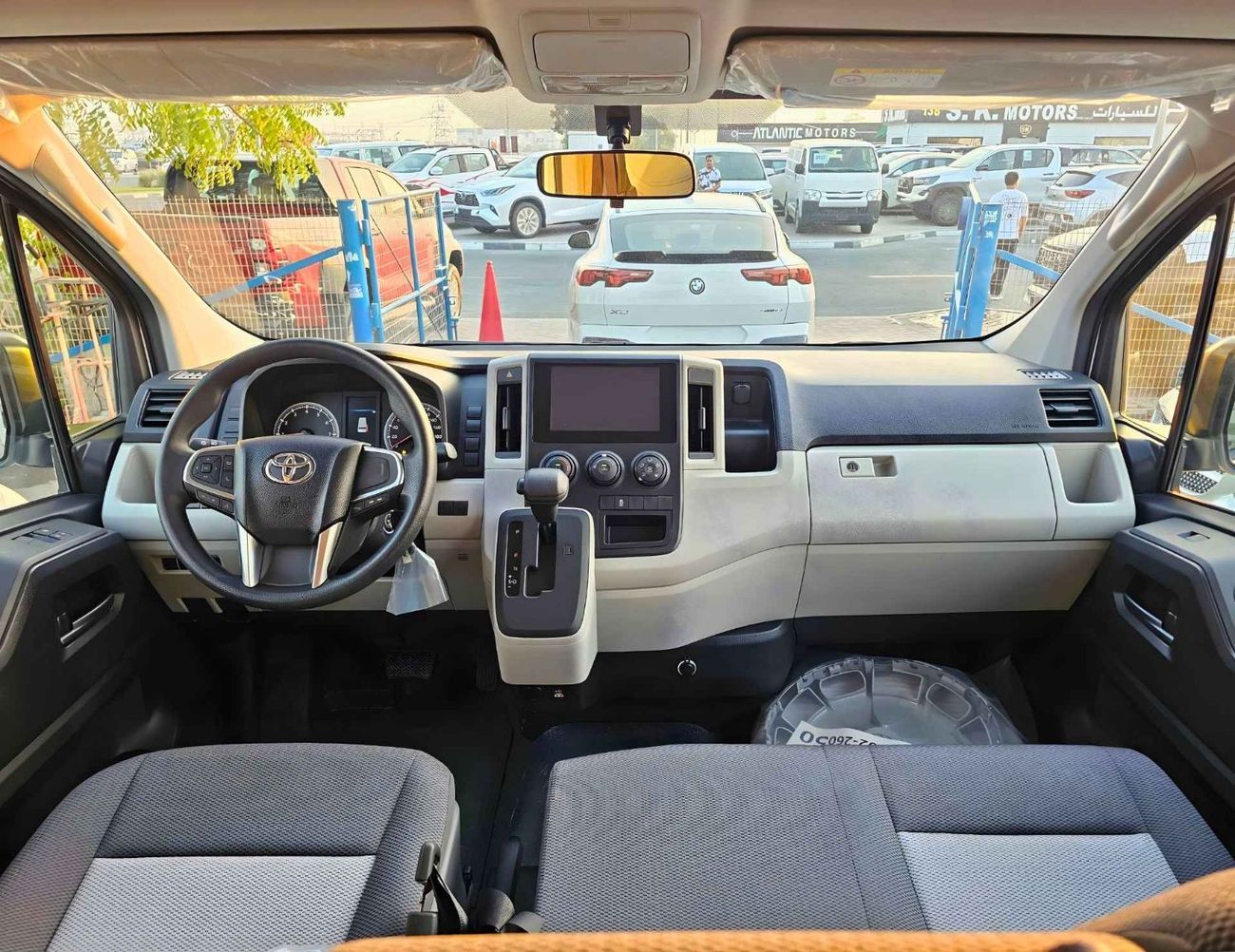 تويوتا هاياس CARGO MID ROOF/3.5L PETROL V6 A/T/ REAR CAMERA (CODE # HCPMB2)