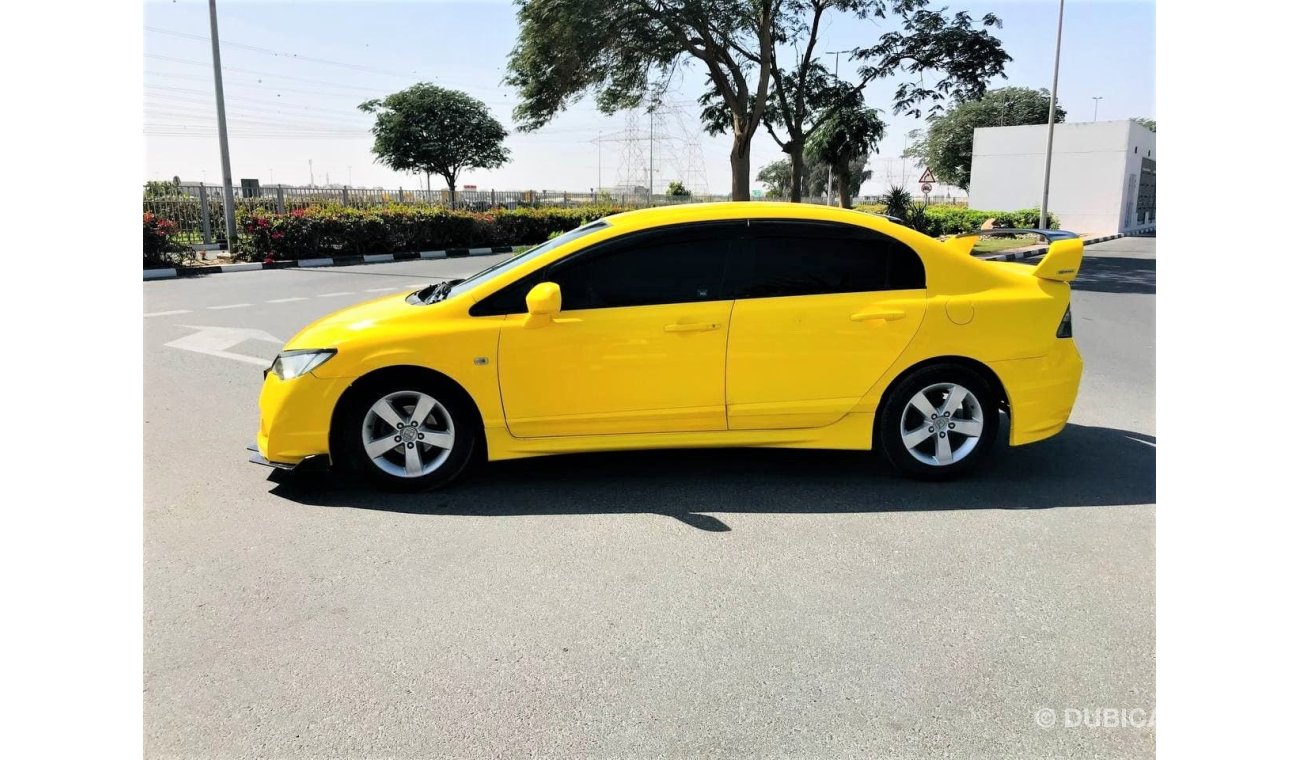 هوندا سيفيك MUGEN KIT HONDA CIVIC IN A PERFECT CONDITION 2007 MODEL GCC CAR WITH ONLY 160000KM