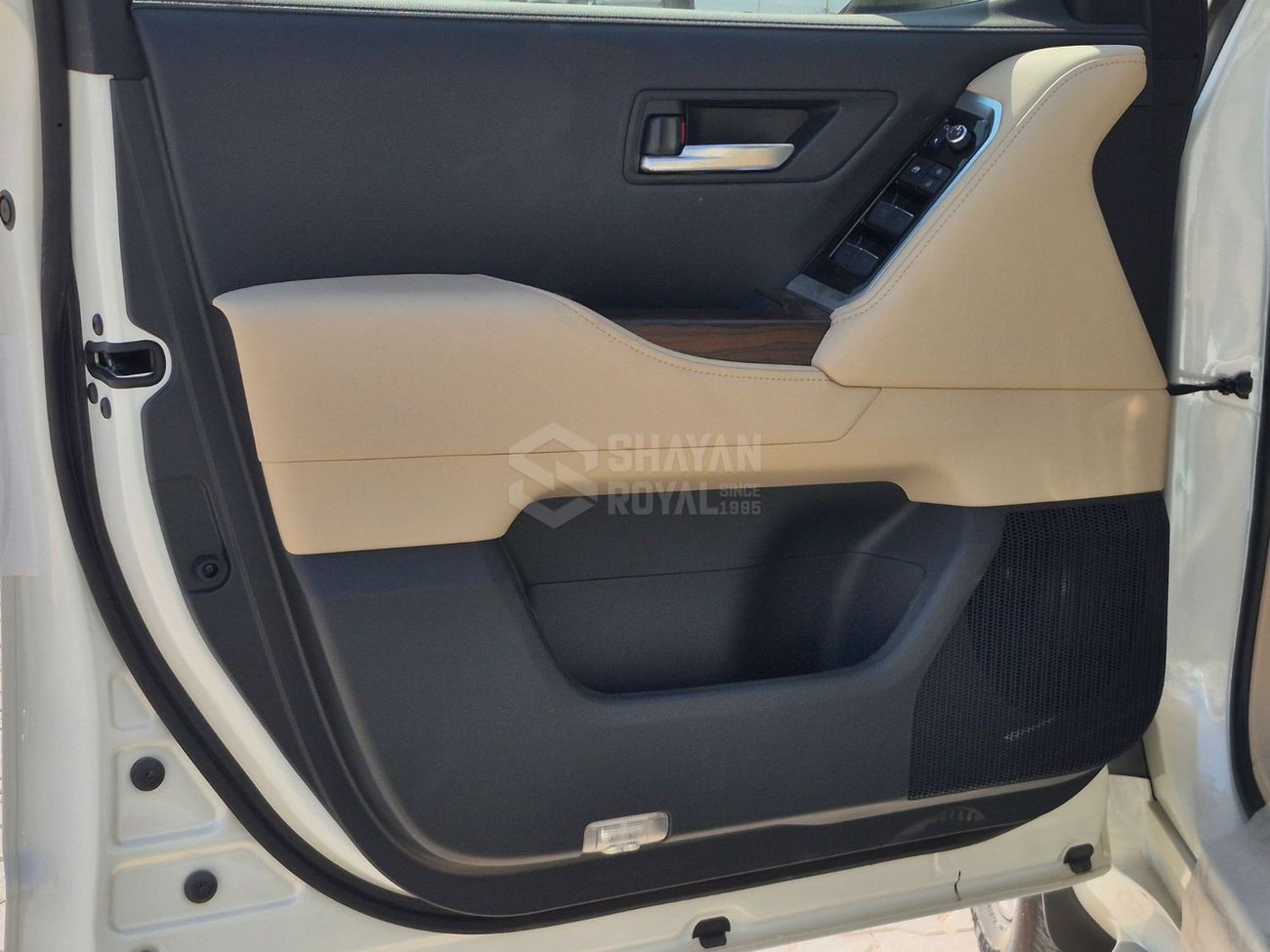 Toyota Land Cruiser LC300 4.0L PETROL V6 GX-R FULL WITH-RDR AT 7S 2025MY