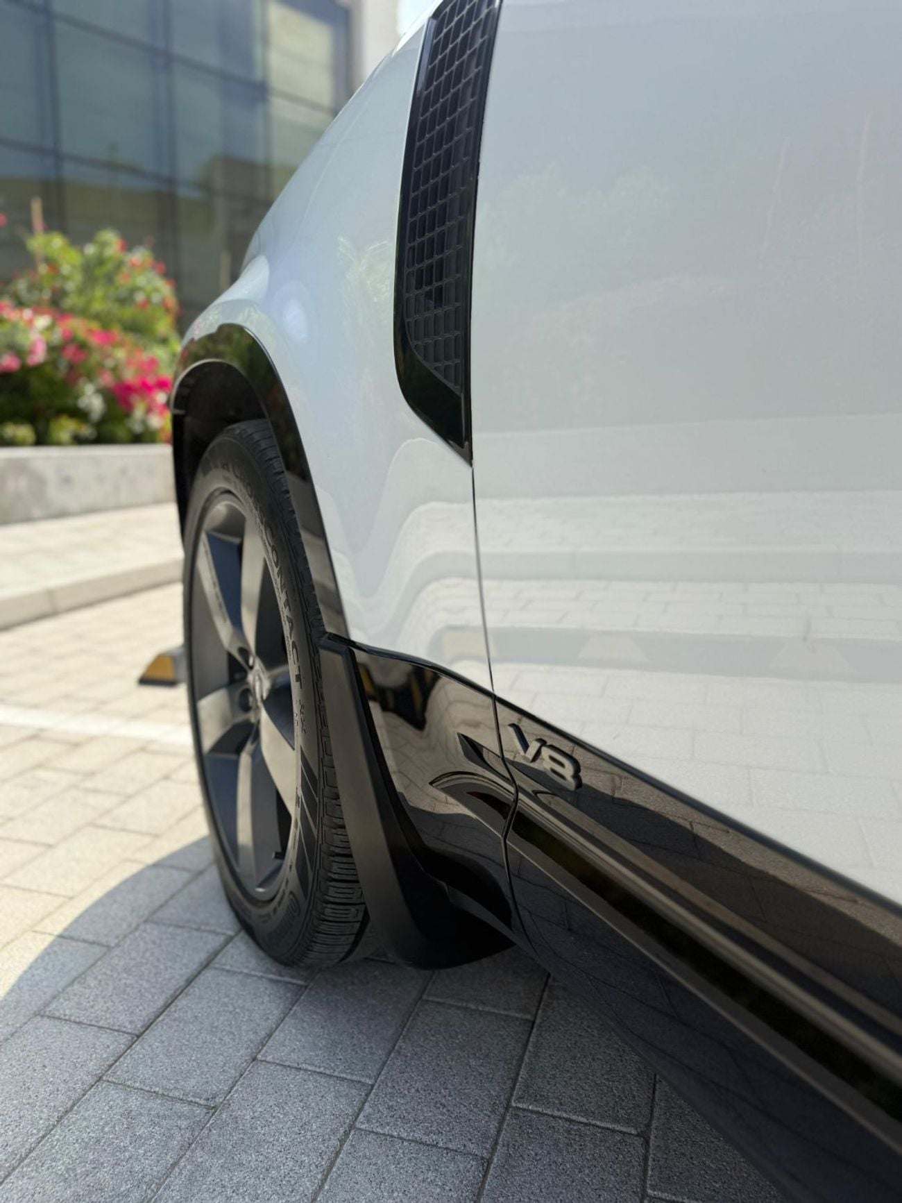 لاند روفر ديفندر 110 X P525 5.0L