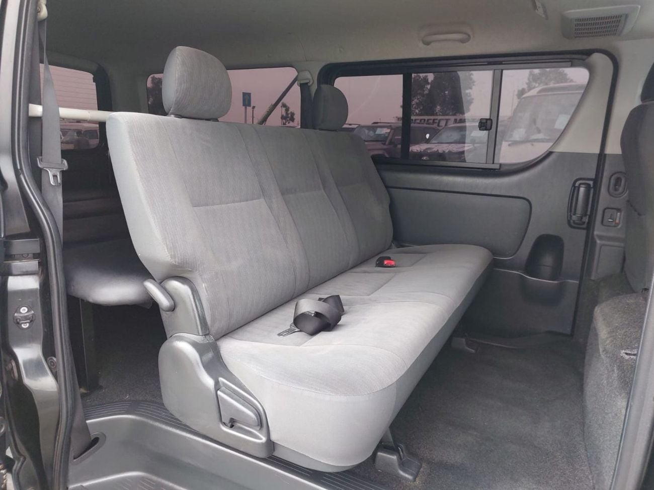 Toyota Hiace (RAMADAN OFFER) TOYOTA HIACE VAN RHD 2010 MODEL 2.0 L PETROL AUTOMATIC(PM29424)