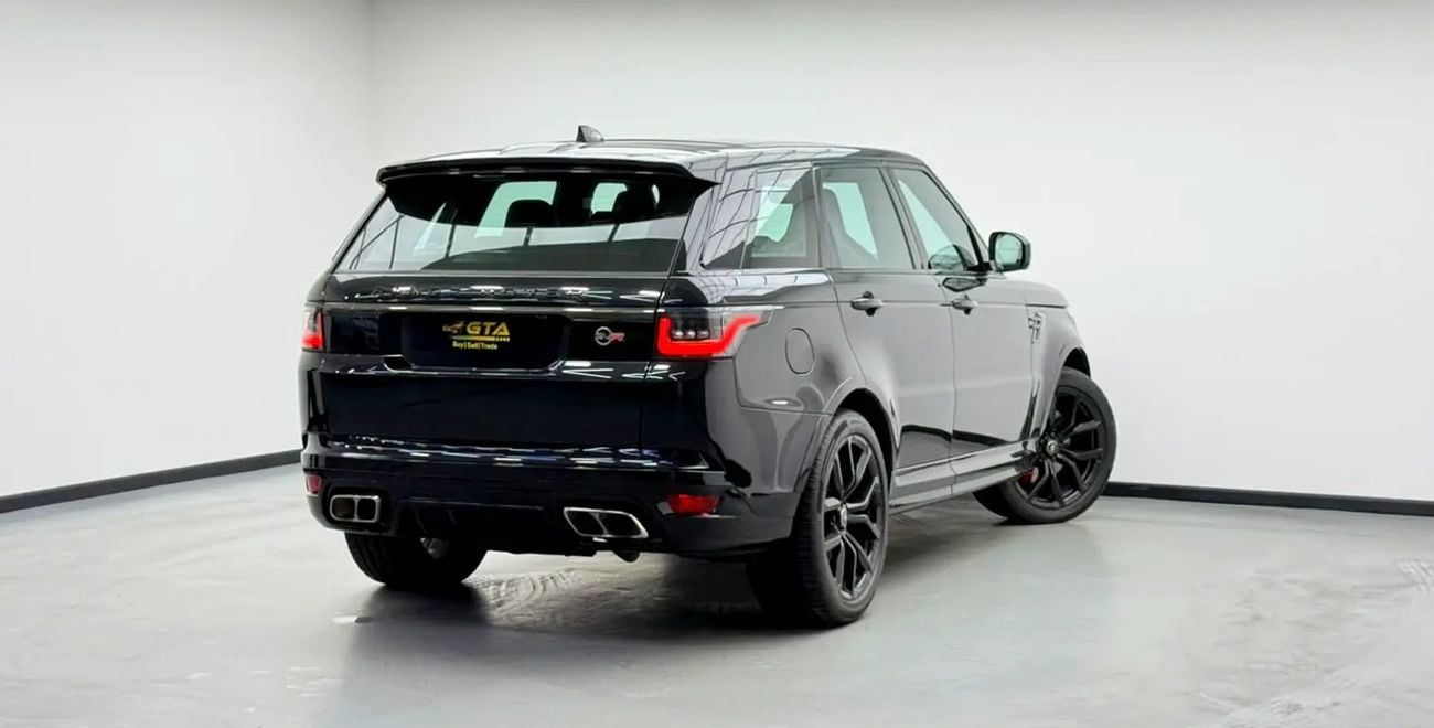 Land Rover Range Rover Sport SVR, Full RR Service History, Carbon Fiber Interior, Fully Loaded, GCC