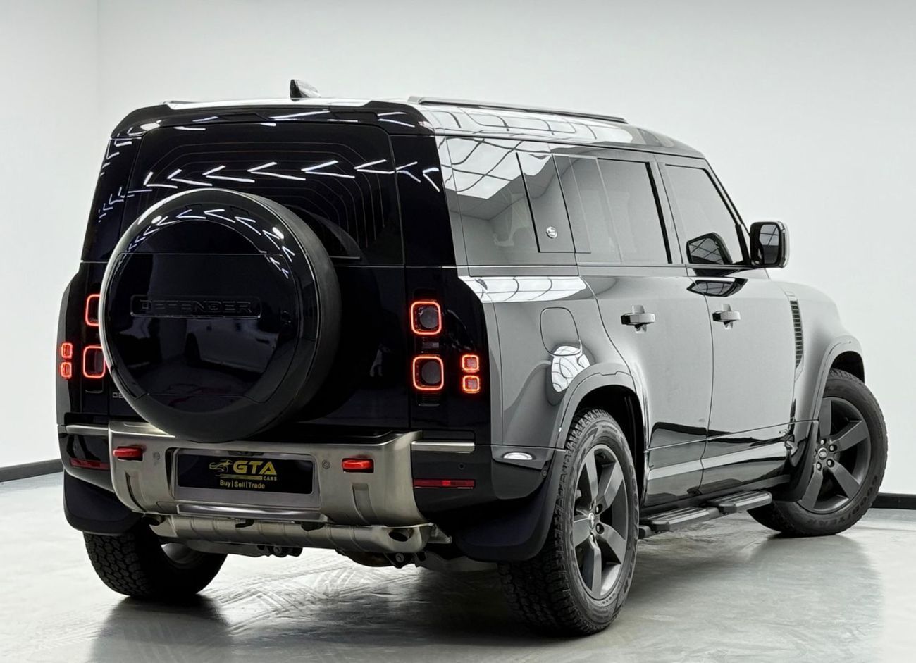 Land Rover Defender P400 110 X 3.0L (5 Seater)