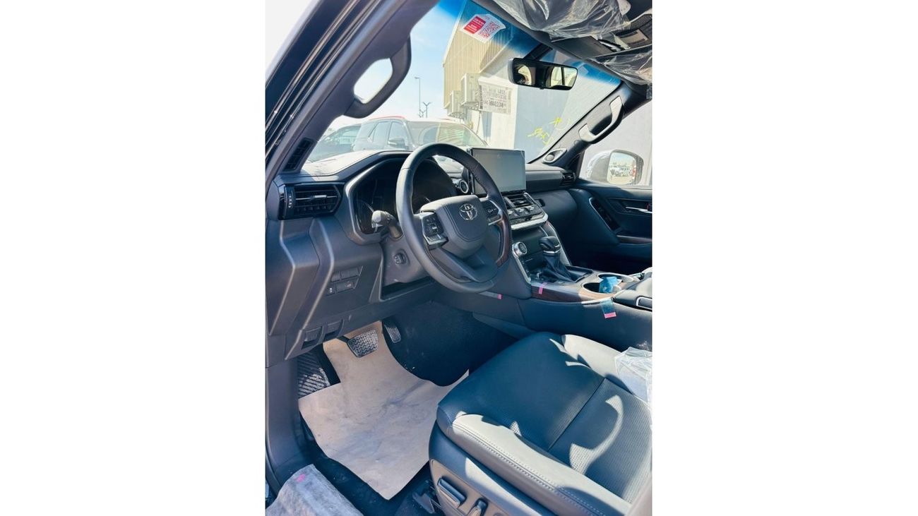 Toyota Land Cruiser TOYOTA LANDCRUISER 3.5 VX BLACK 2023 * EXPORT ONLY AFRICA *