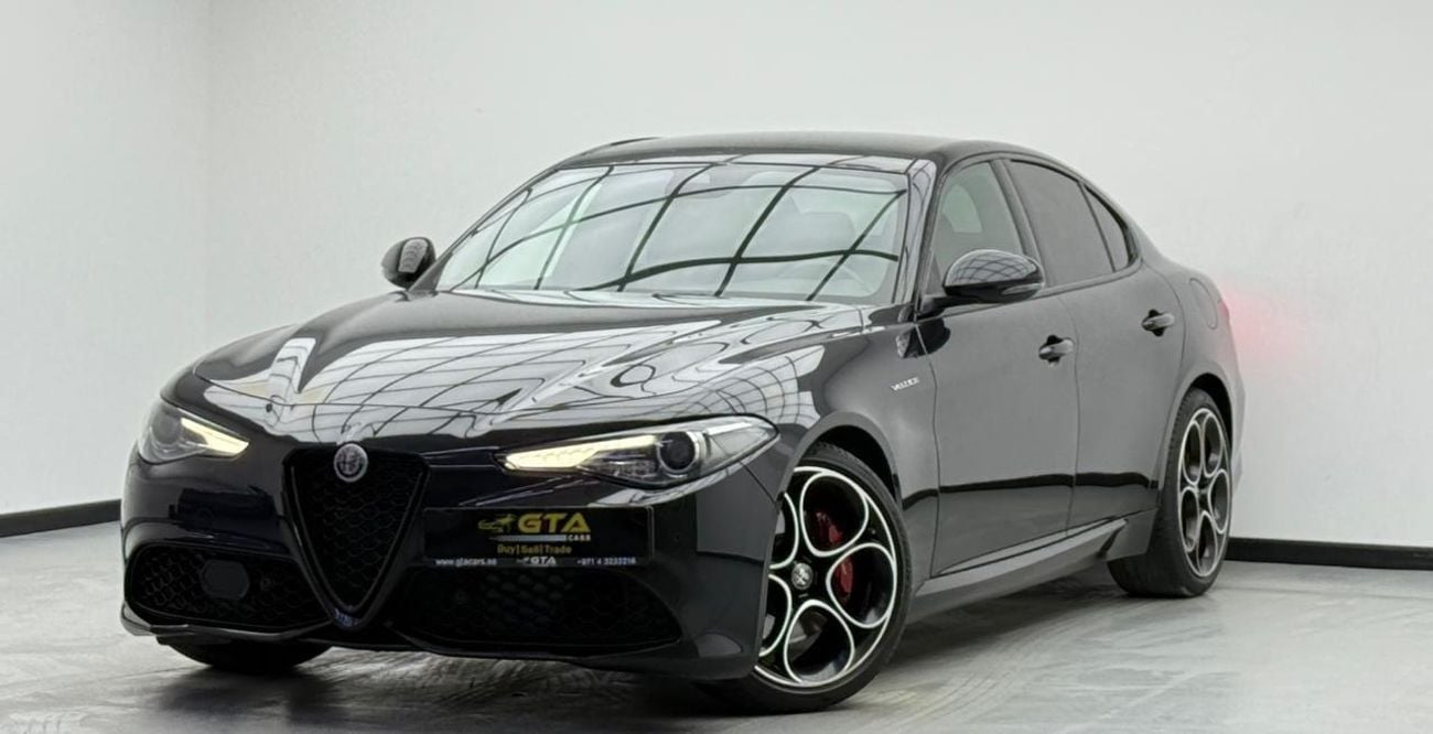 ألفا روميو جوليا 2023 Alfa Romeo Giulia Veloce Q2, 2027 Alfa Romeo Warranty + Service Pack, Excellent Condition, GCC