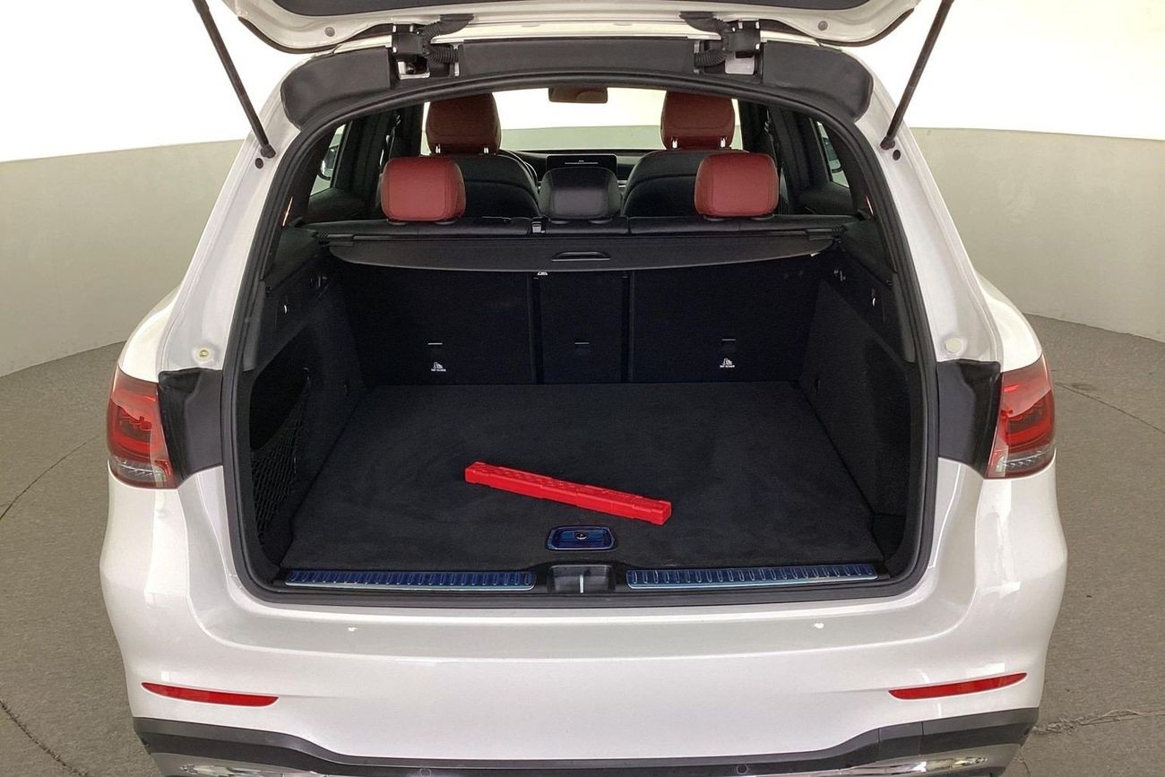 Mercedes-Benz GLC 200 Premium+ | Guaranteed Warranty | 0 Down Payment