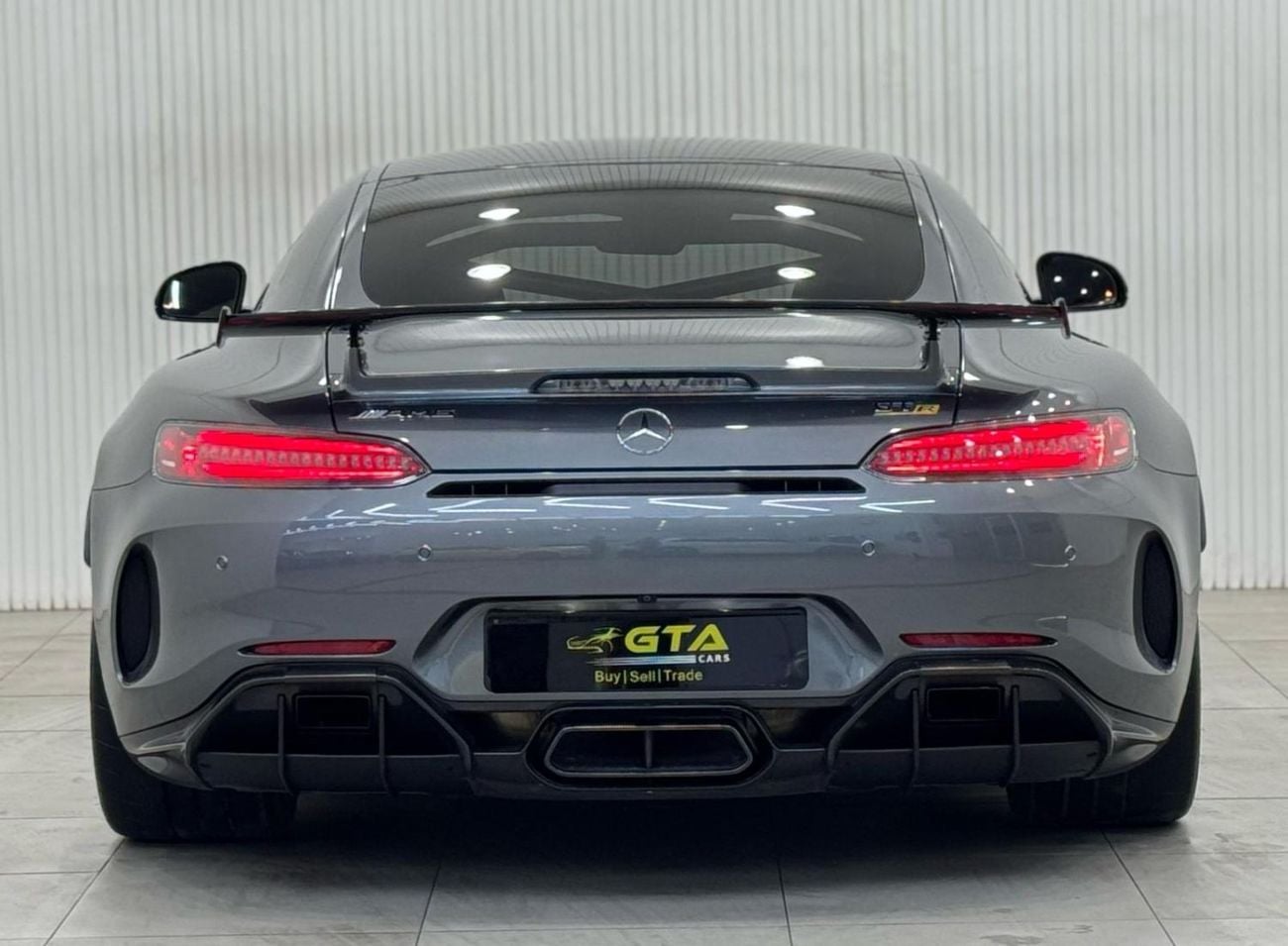 Mercedes Benz AMG GTR 2018 Mercedes-AMG GT R, Service History, Excellent Condition, GCC Specs.