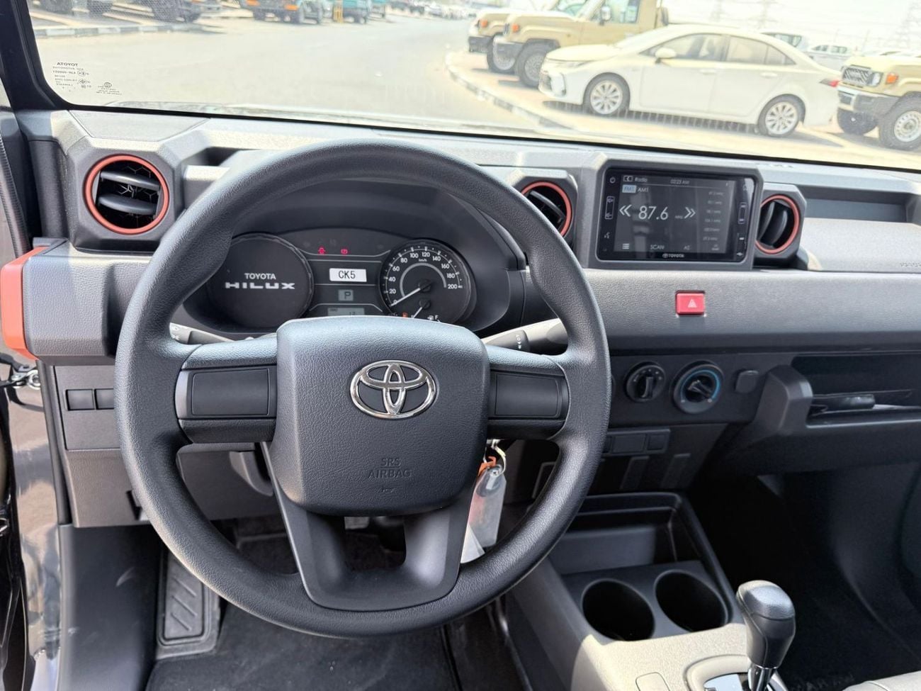 تويوتا هيلوكس Toyota hilux tamaraw 2026 black single cabin 2 4L diesel LHD automatic gear 2x4 gcc specs