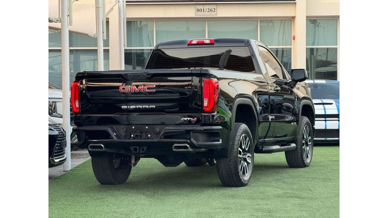 GMC Sierra GMC SIERRA AT4 PICK UP GCC 2023 FULL OPTION ORIGINAL PAINT UNDER WARRANTY