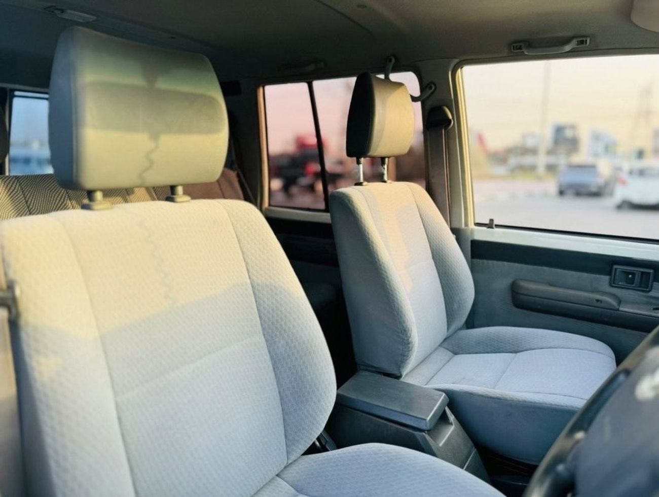 تويوتا لاند كروزر 70 Toyota Land Cruiser hardtop