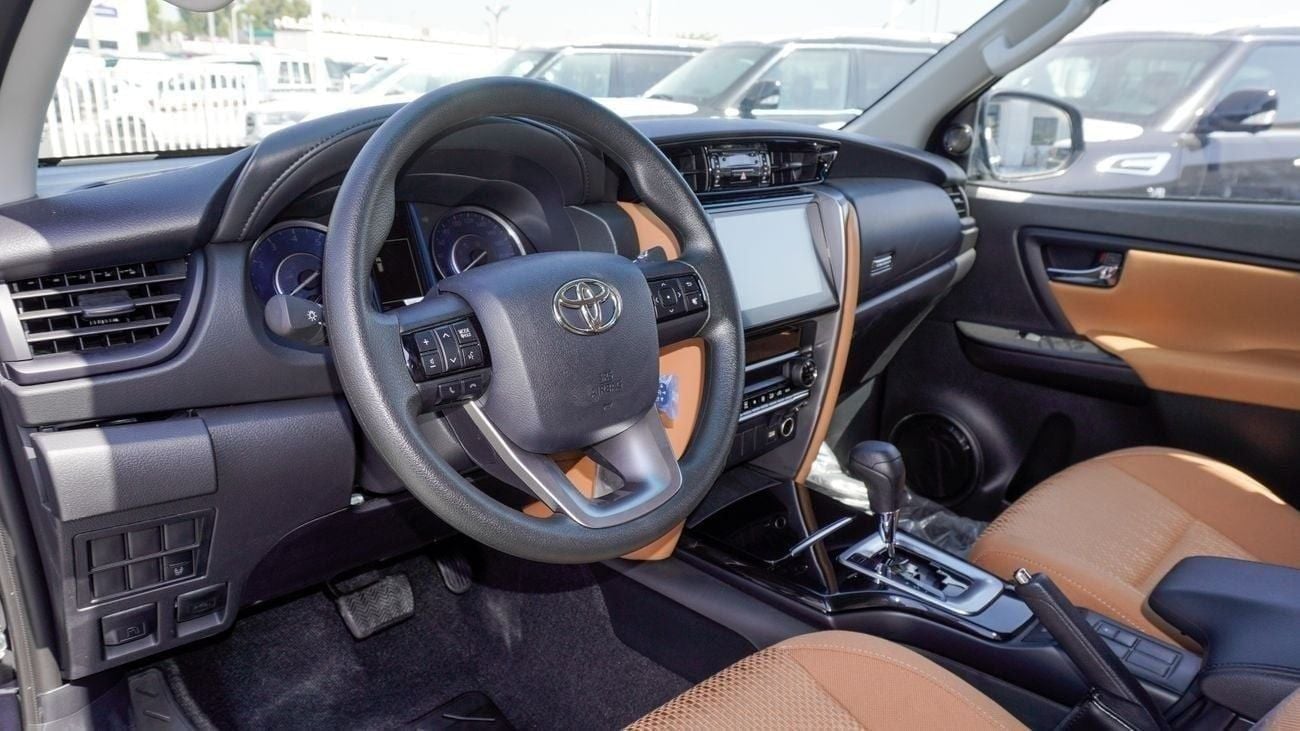 تويوتا فورتونر SR5 2.7 L