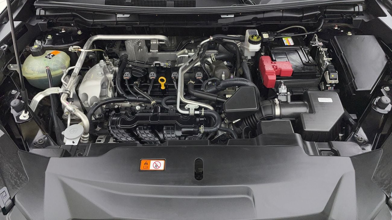 Mitsubishi Outlander HL SYNTHETIC LEATHER SEATS WITH SUNROOF 2.5 | Zero Down Payment | Free Home Test Drive