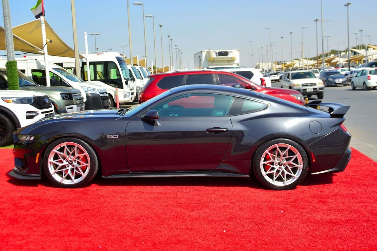 Ford Mustang GT Premium 5.0L (486 HP) Coupe A/T