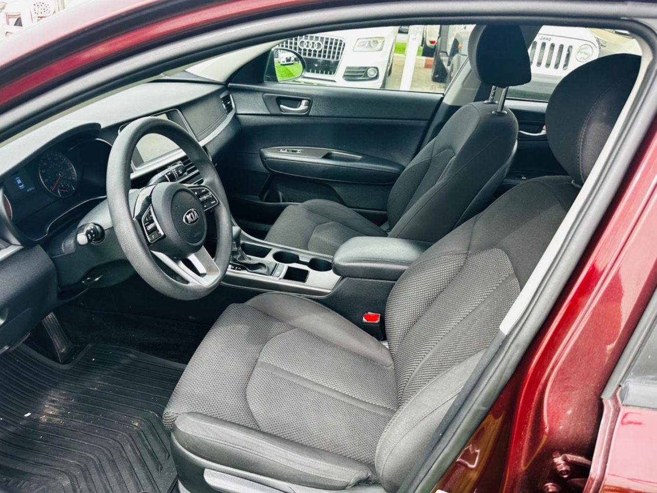 كيا أوبتيما GDI موديل 2020 السيارة حاله ممتازه من الداخل والخارج