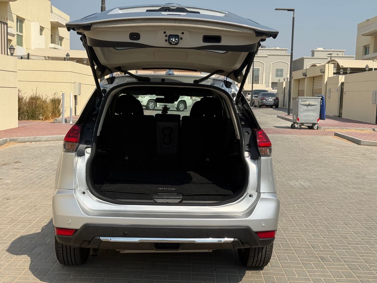 Nissan XTrail SV 2.5LFWD(5 Seater)