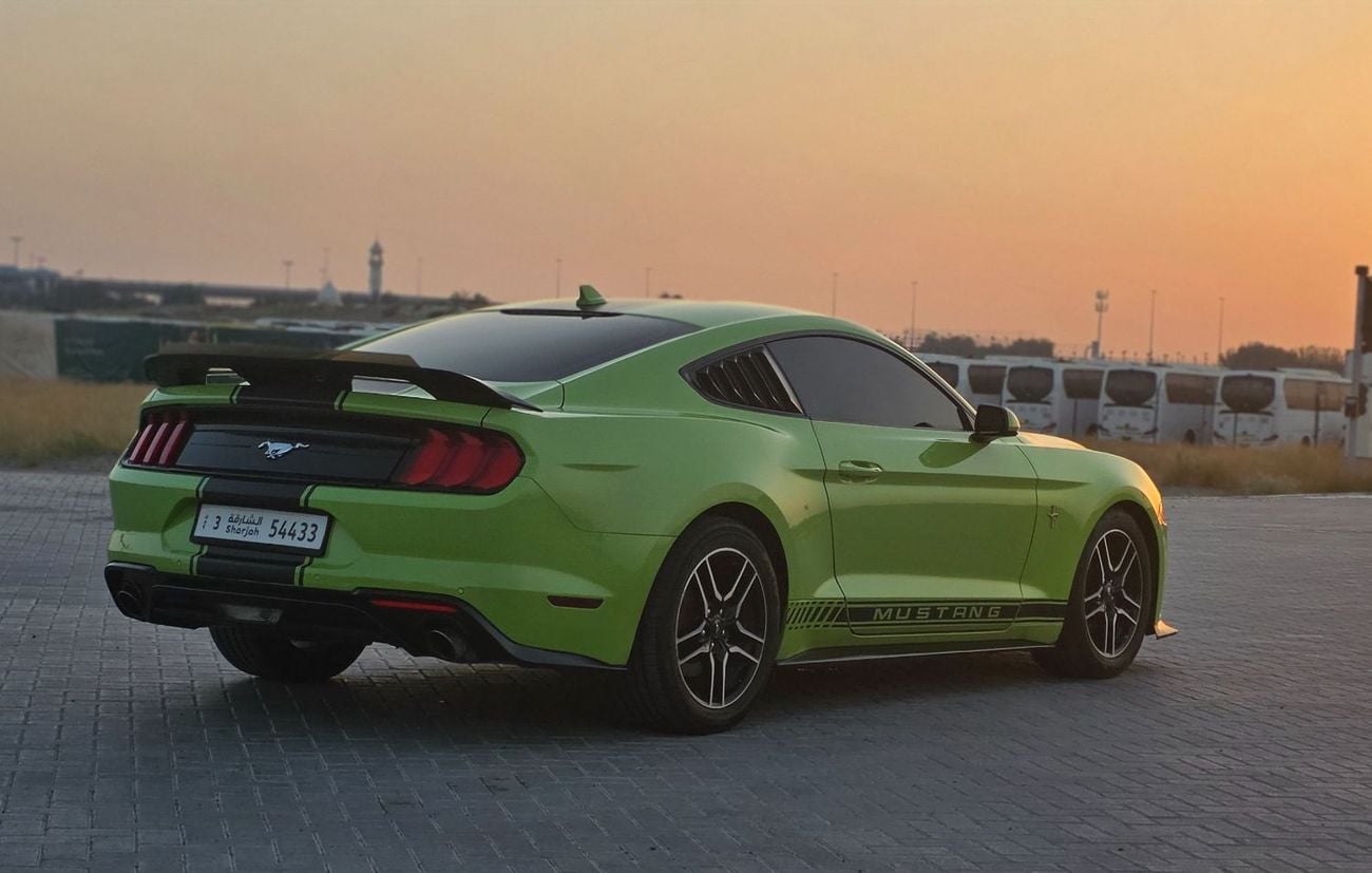 Ford Mustang STD