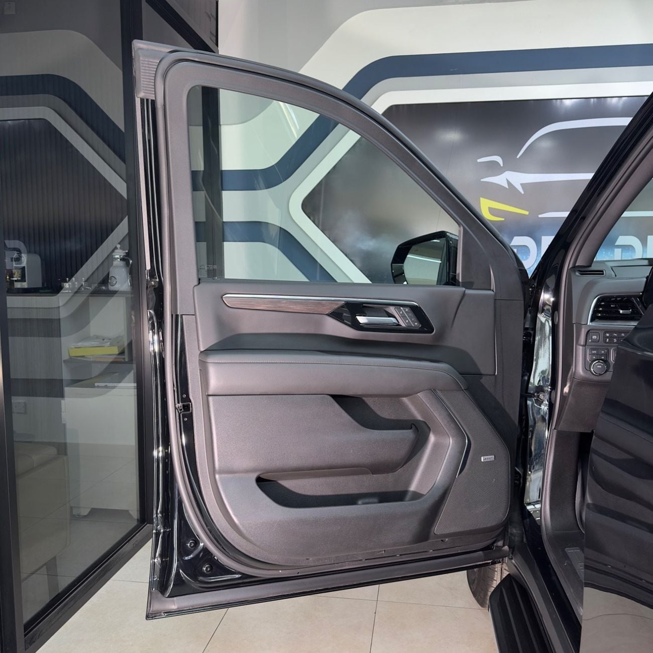 شيفروليه تاهو LT 3.0L 4WD Diesel