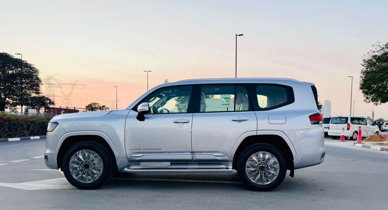 تويوتا لاند كروزر LC300 GXR 3.5TT 2026 GCC Full option