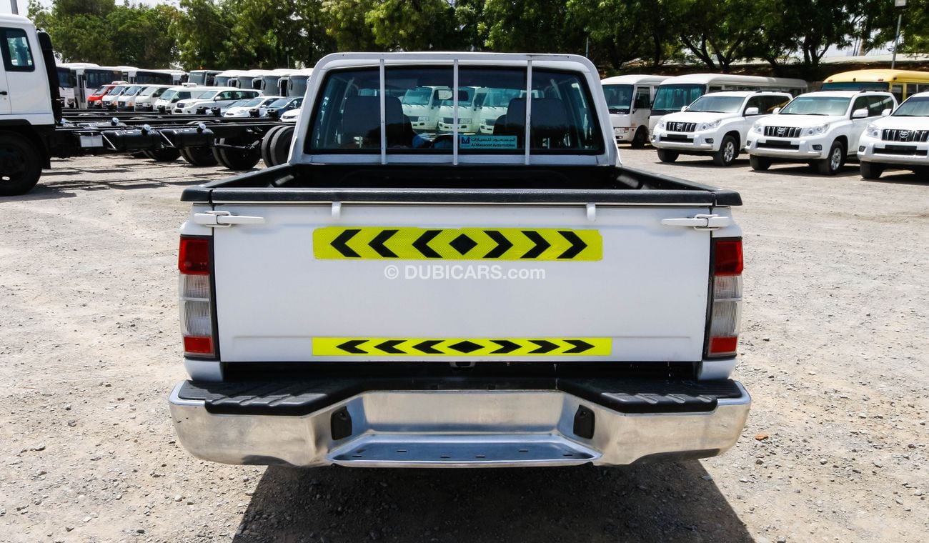 Nissan Pickup 0135
