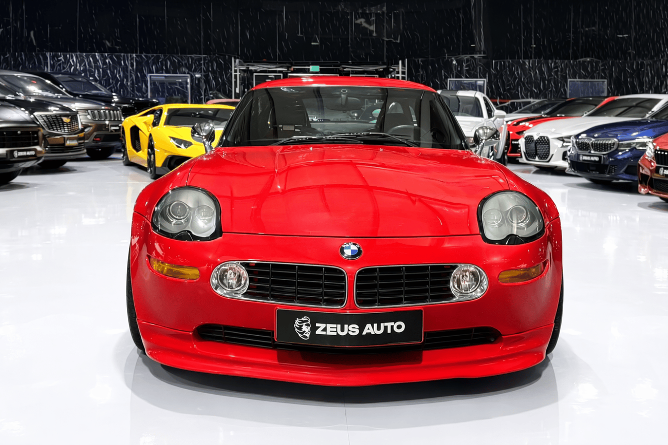 BMW Z8 4.9L,V8 ,   6 Speed Manual