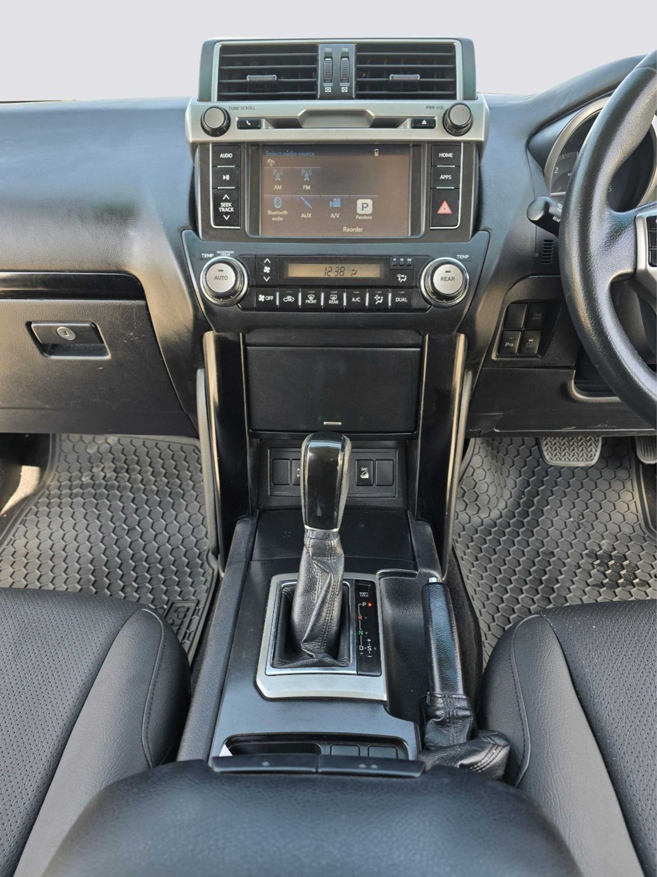 تويوتا برادو 4x4 Diesel Right Hand Drive (Export Only )