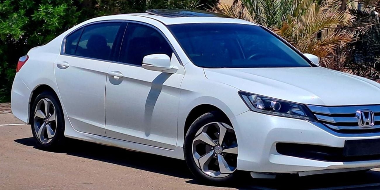 Honda Accord EX 880X48-Monthly l GCC l Sunroof, Cruise, Leather l Accident Free