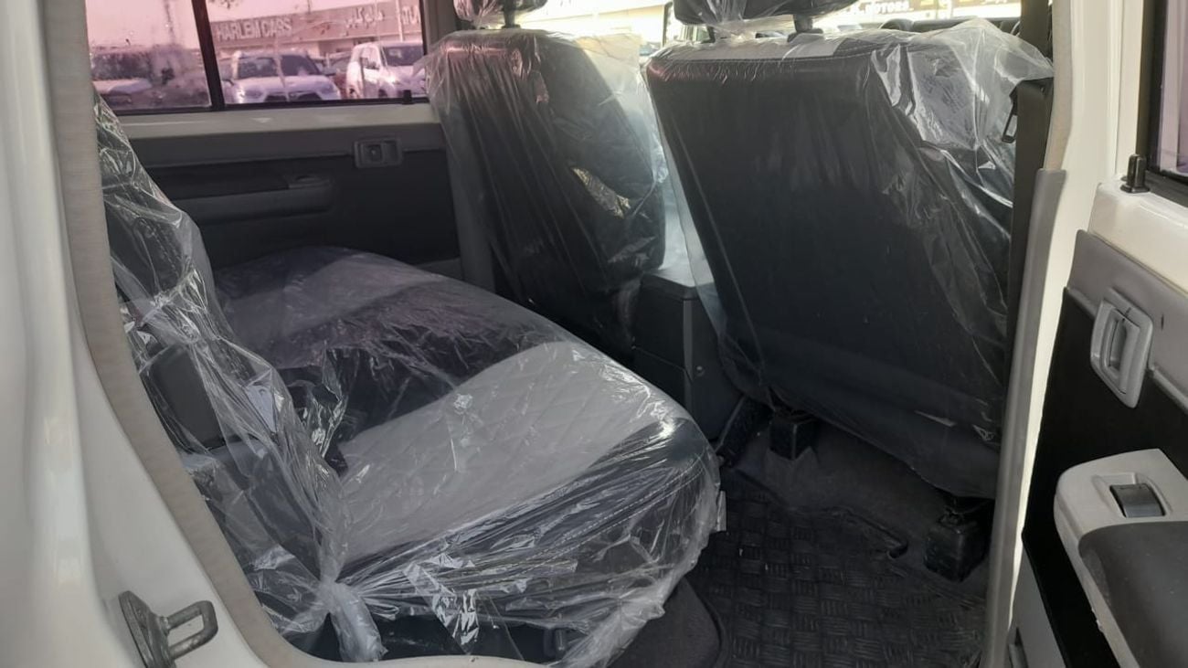 Toyota Land Cruiser Pick Up Pick up dual cab 4.5 V8 1VD diesel manual low kms Right-Hand drive