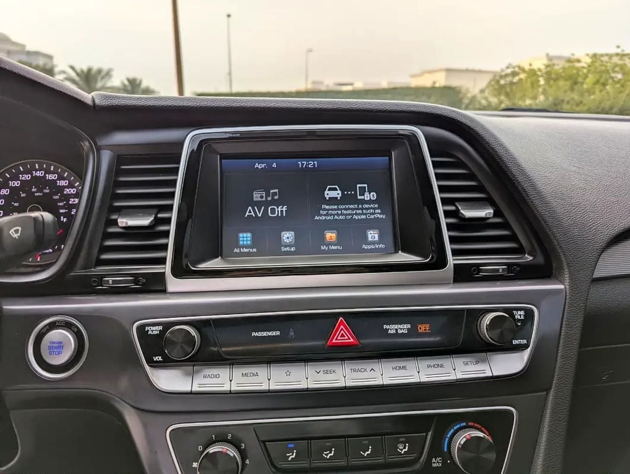هيونداي سوناتا Sport US Specs Premium Condition 4Cyl Full Option With Sunroof