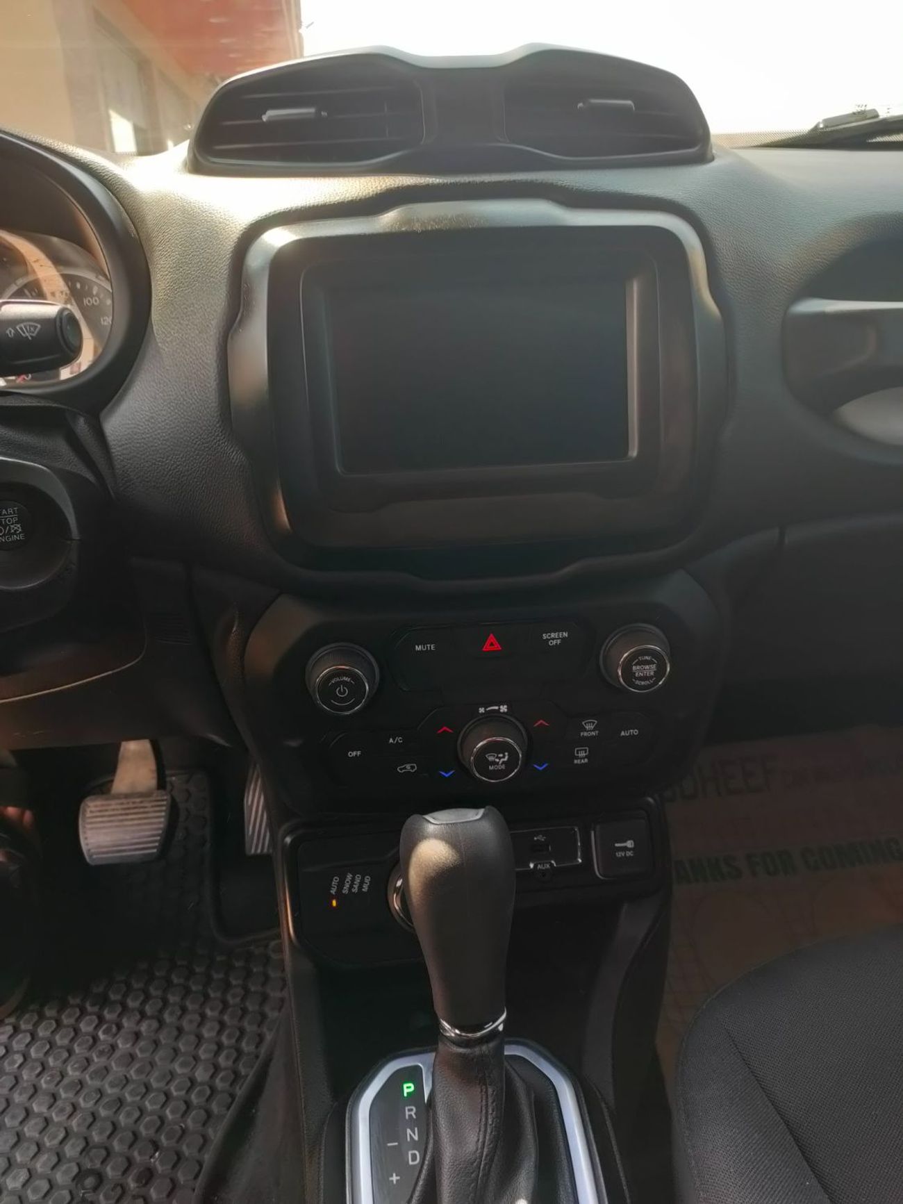 جيب رينيجيد Limited 2.4L