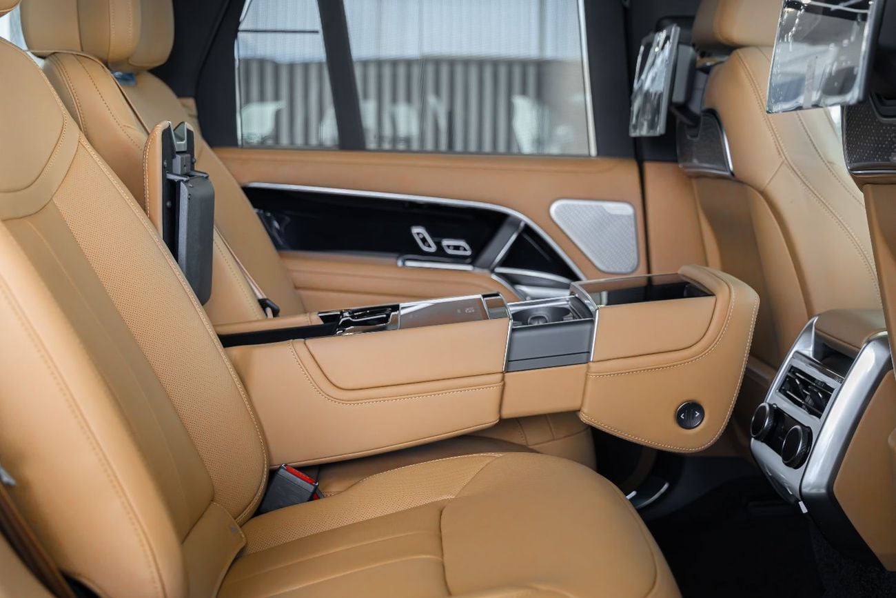 لاند روفر رينج روفر Range Rover Vogue P530 Autobiography |  | GCC Specs | V8 | Full Options | 2026 (Export)