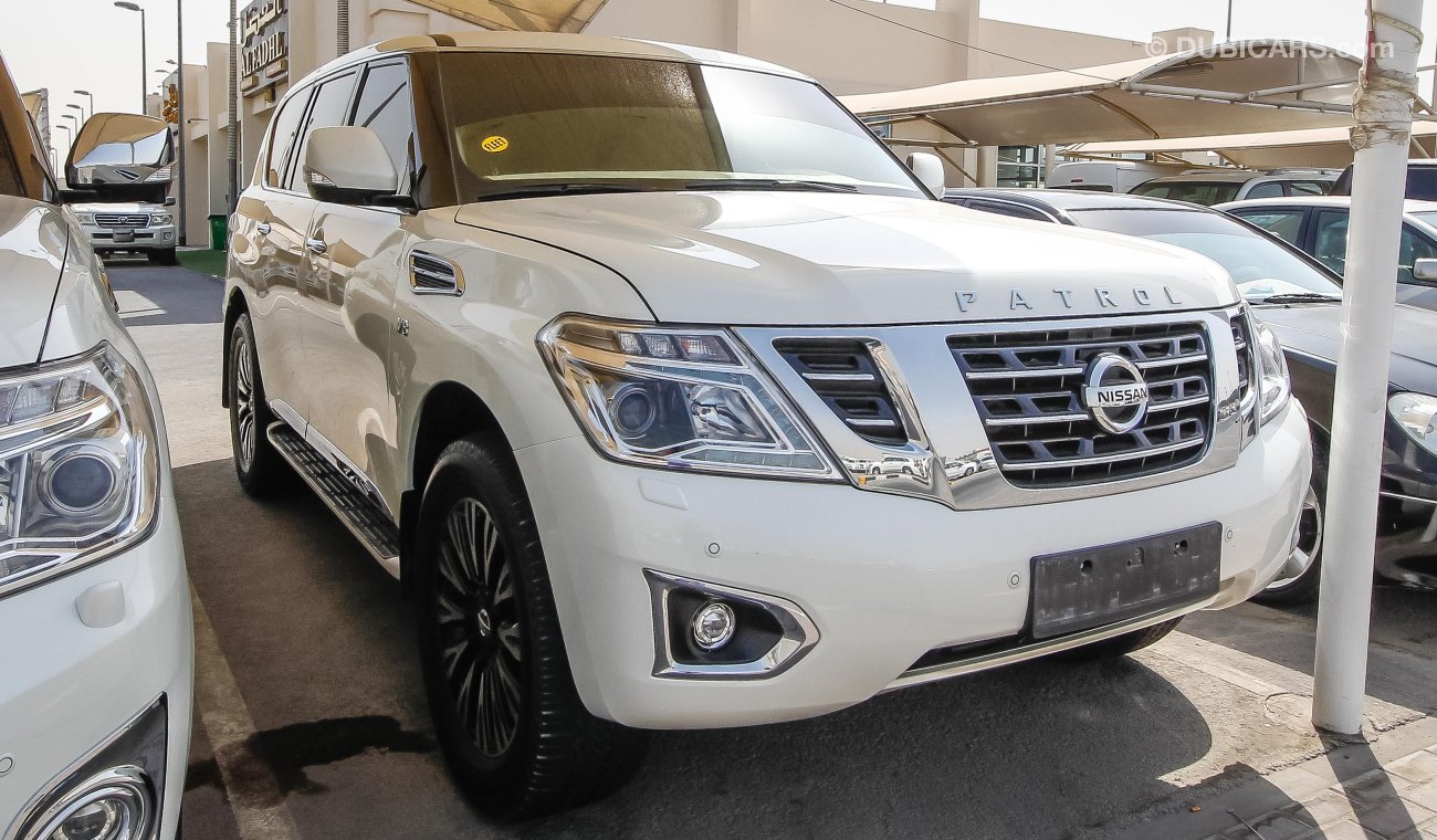 Nissan Patrol SE with platinum badge