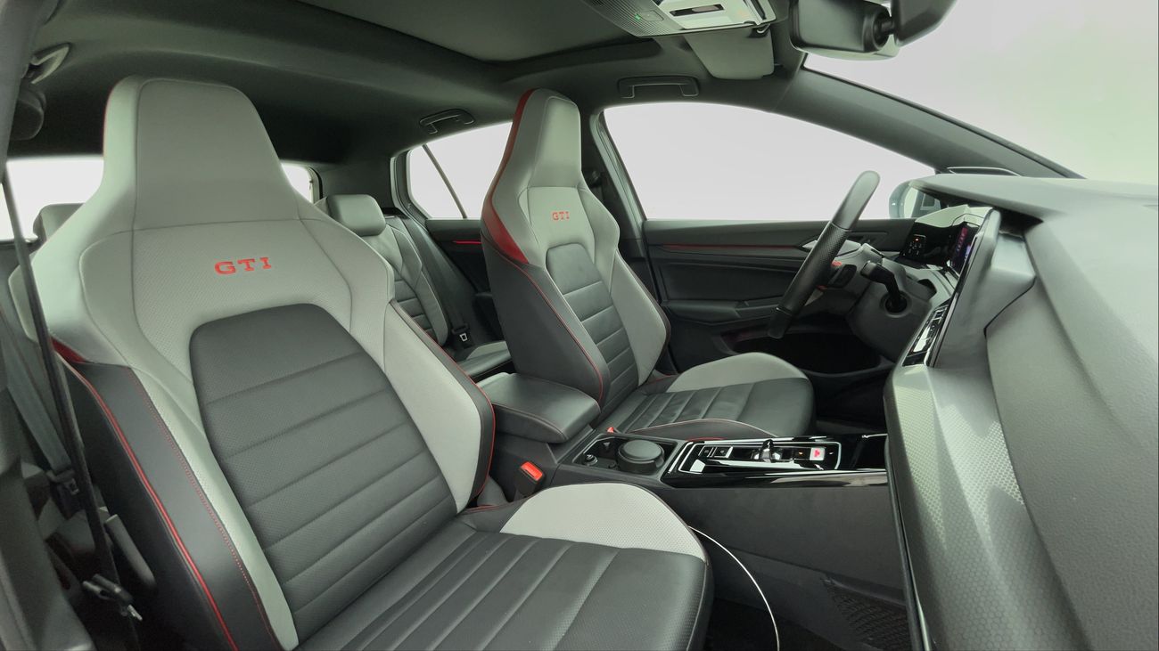 فولكس واجن جولف GTI P2 2 | بدون دفعة مقدمة | اختبار القيادة في المنزل