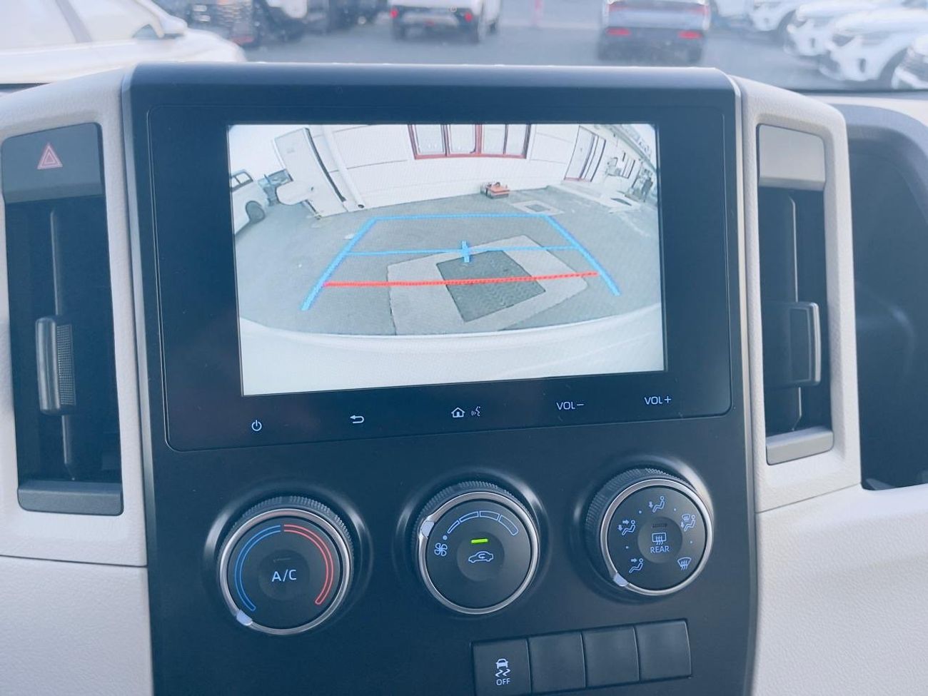 Toyota Hiace Commuter 2.8L