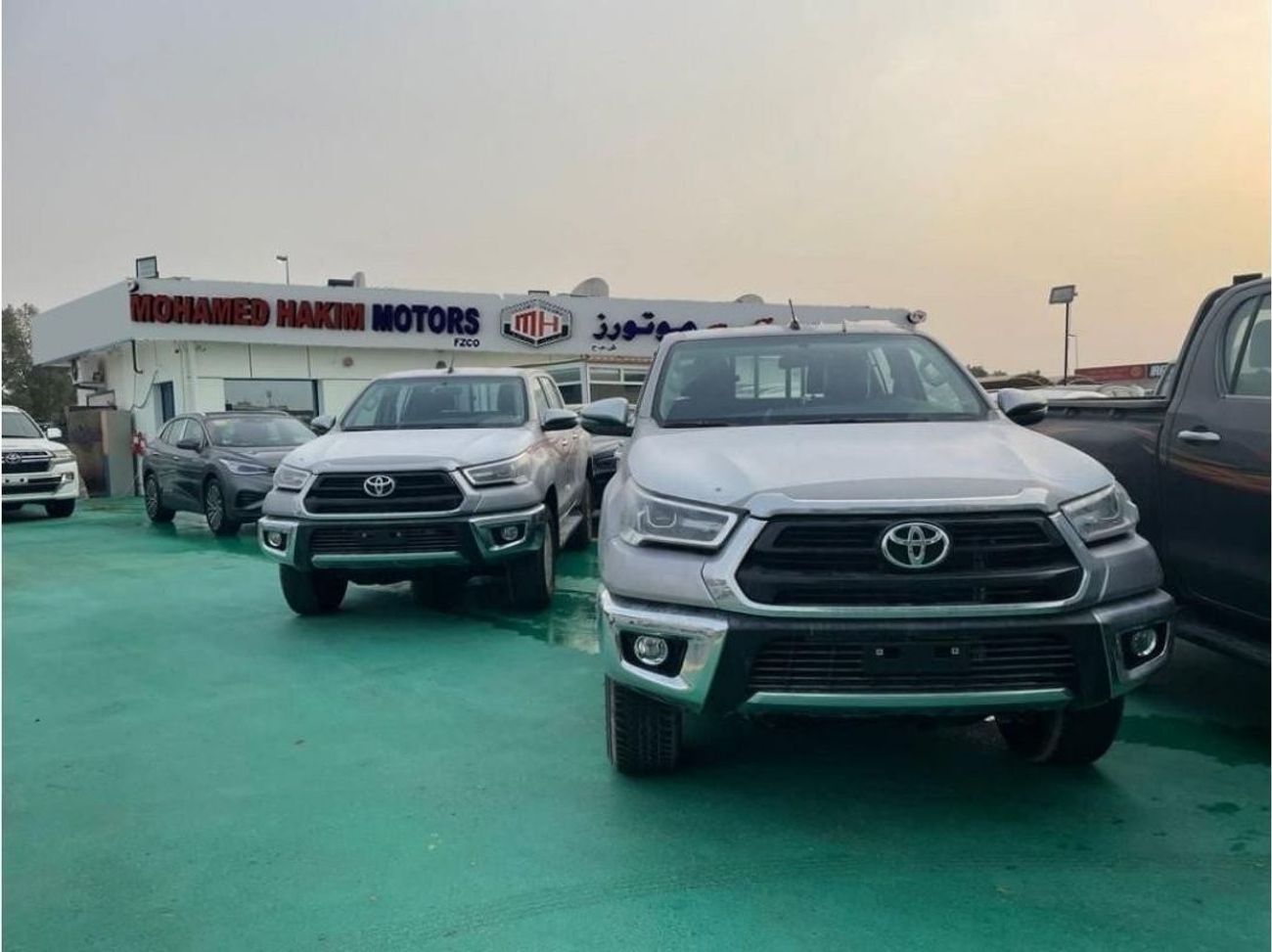 Toyota Hilux GLX 2.7L Double Cab Utility 4WD A/T GLX Double Cab Utility 4WD A/T GLX Double Cab Utility 4WD M/T 20