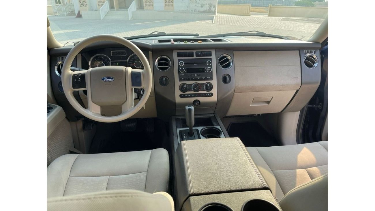 فورد إكسبيديشن XLT