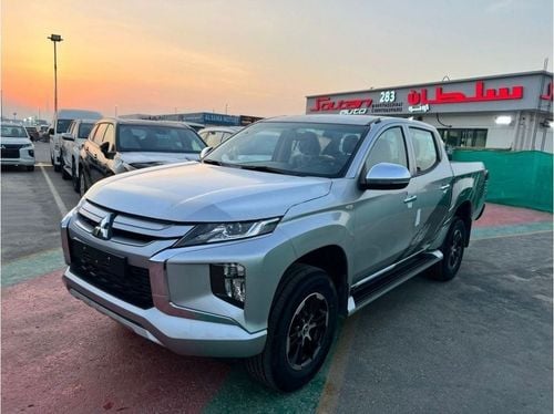 Mitsubishi L200 MITSUBISHI L200 Double Cab 22MY silver color AT 2.4L Diesel // Fog light,, Chrome packedg , black ra