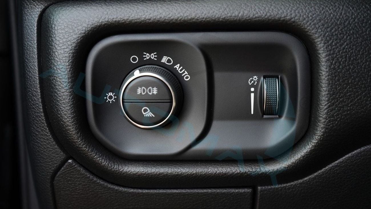 رام 1500 (For Export , НА ЭКСПОРТ) PY 25/25 Tradesman Hurricane SO 3.0TT Crew Cab 4X4 GCC Без пробега