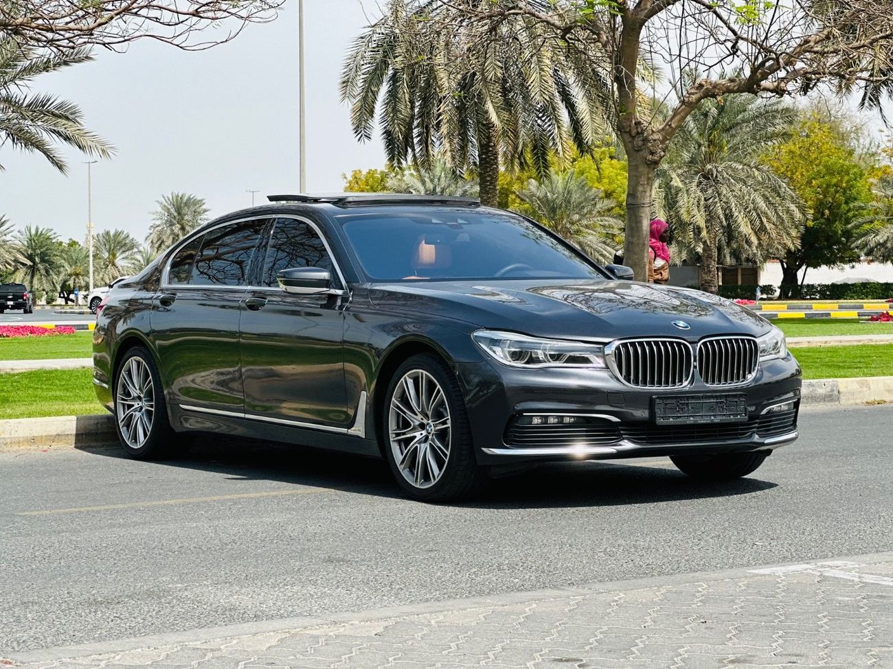 BMW 730Li Exclusive 2.0L
