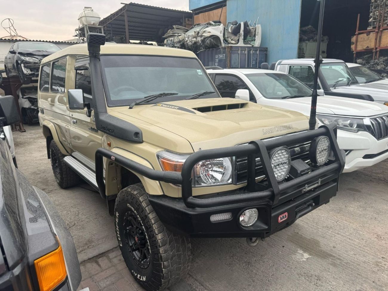 تويوتا لاند كروزر 70 Diesel 4.5 Liter Right Hand Drive 3 Doors Manual Gear