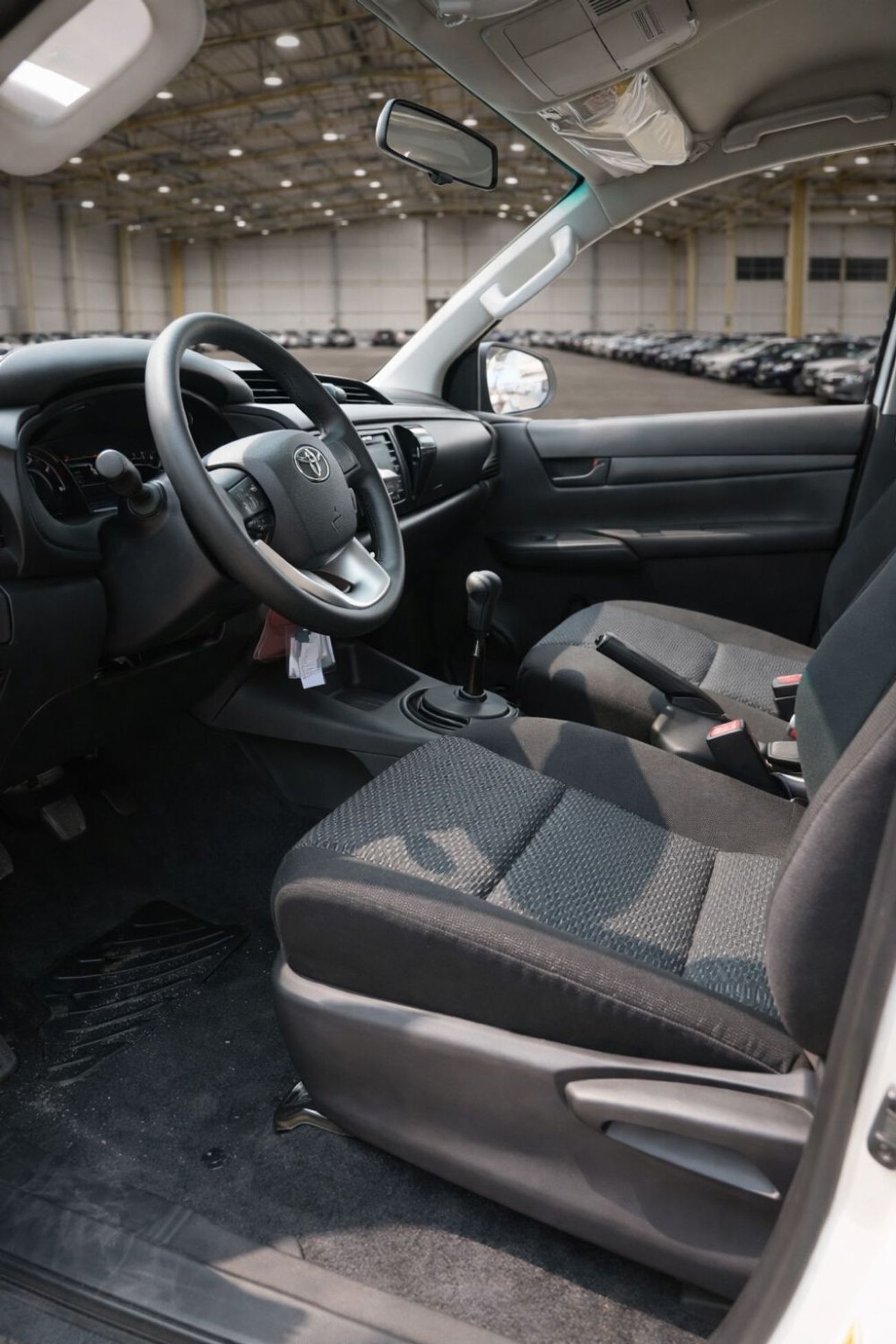 Toyota Hilux NEW TOYOTA HILUX 2.4L DIESEL 4WD D/CAB 2025