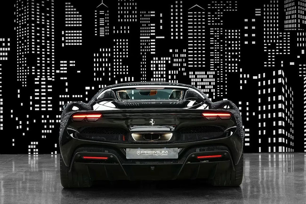 فيراري 296 GTB GTS