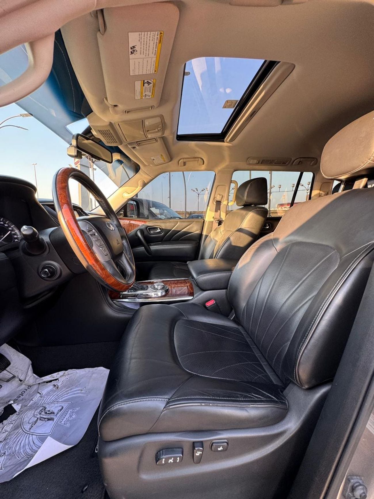 Infiniti QX80
